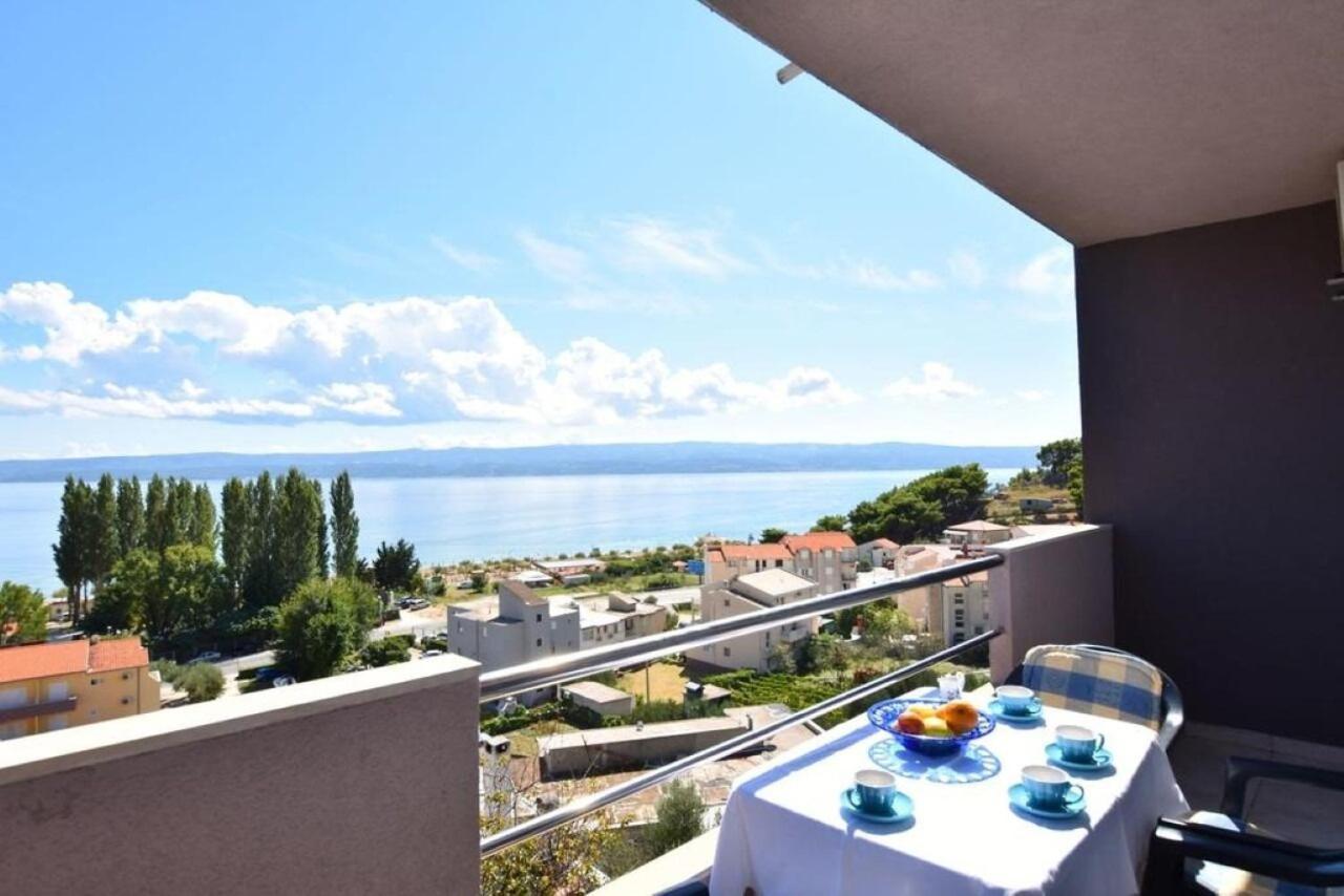 Apartment Rene Оміш Екстер'єр фото