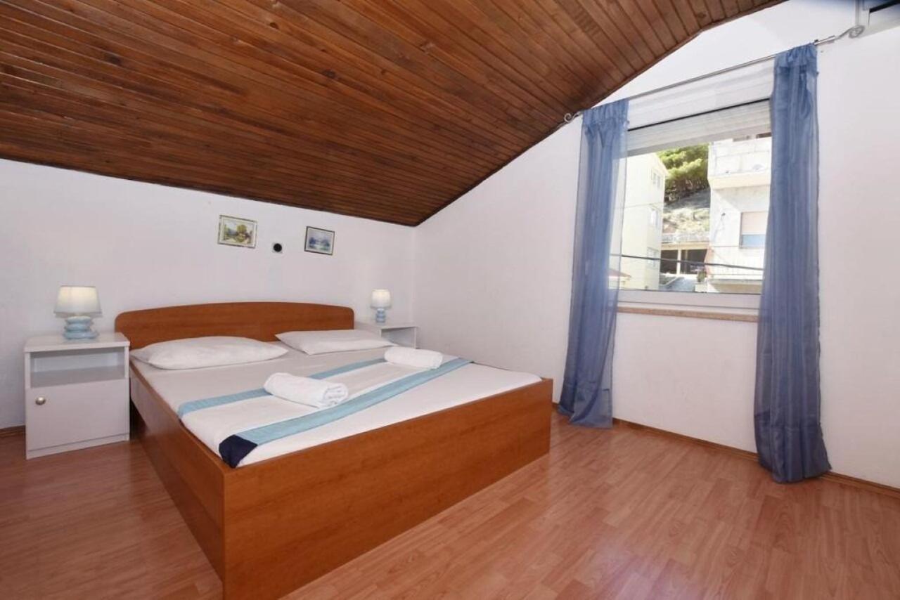 Apartment Rene Оміш Екстер'єр фото